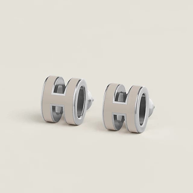 H Earrings Grey