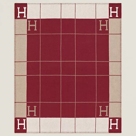 H Throw Blanket Red