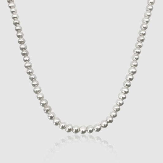 Rounded Pearl Necklace